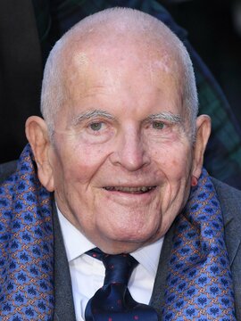 Ian Holm