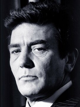 Albert Finney